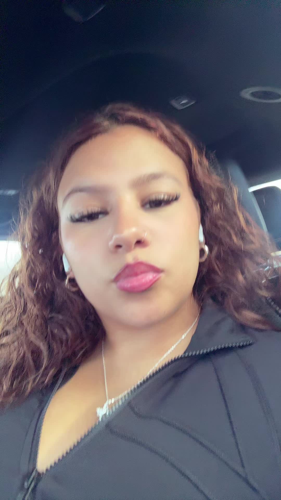 @hi
