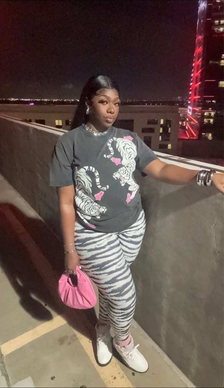@iambambii_