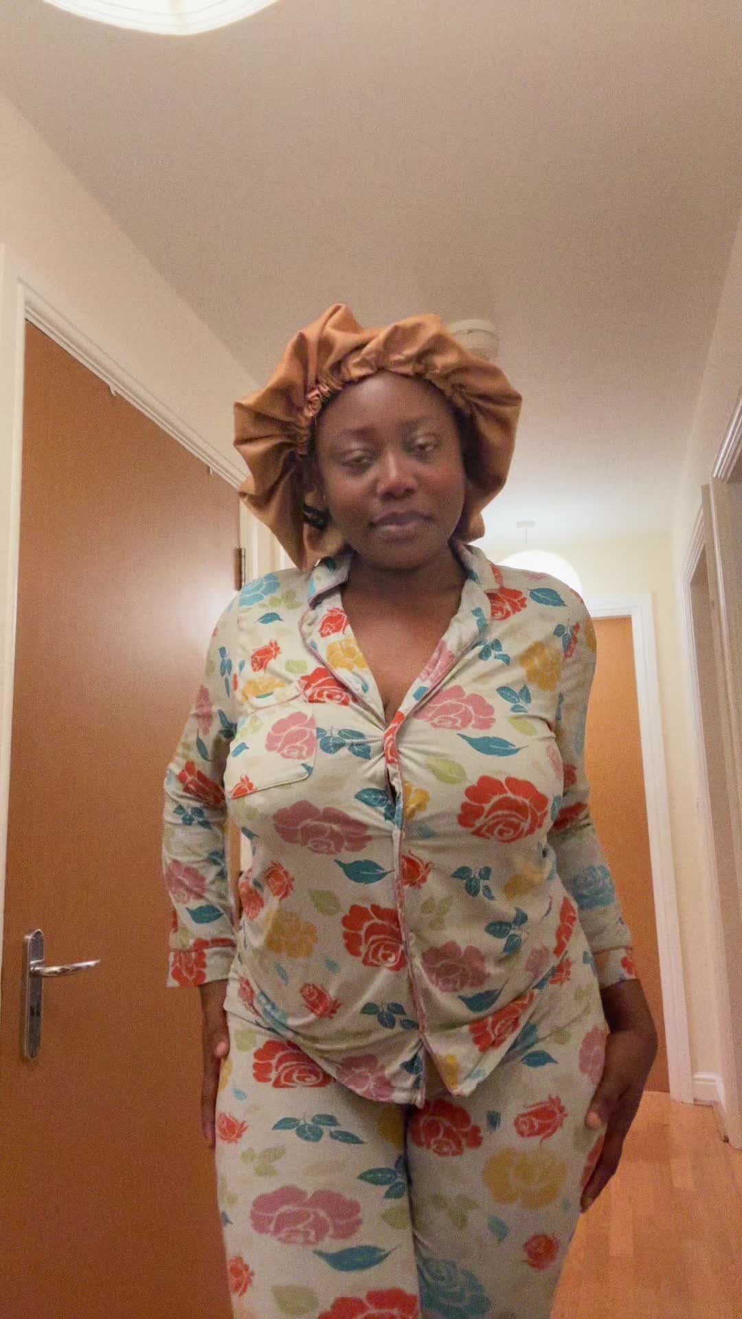 @MizzGold.
