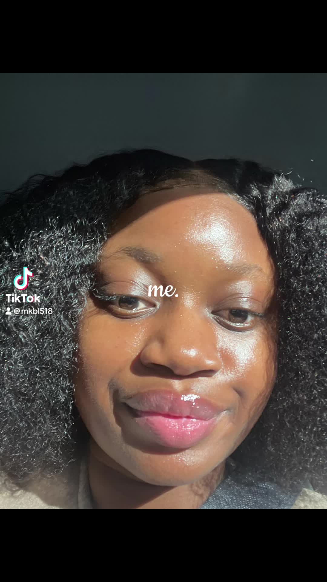 @glossyniqq