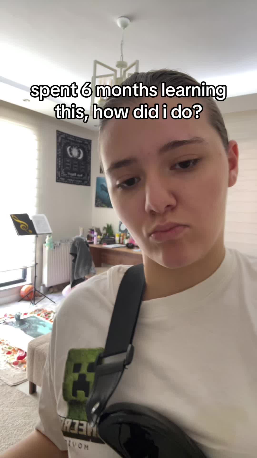 @￴