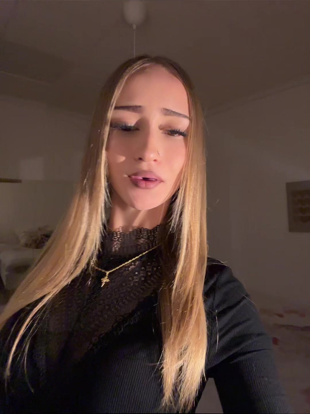 @𝐄𝐘🐆🪩𝟑𝟒✯
