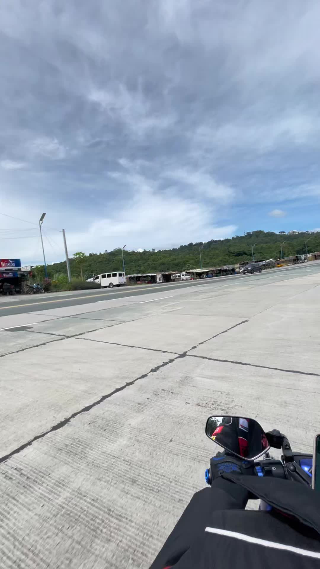 @Snow 🏍️🇵🇭