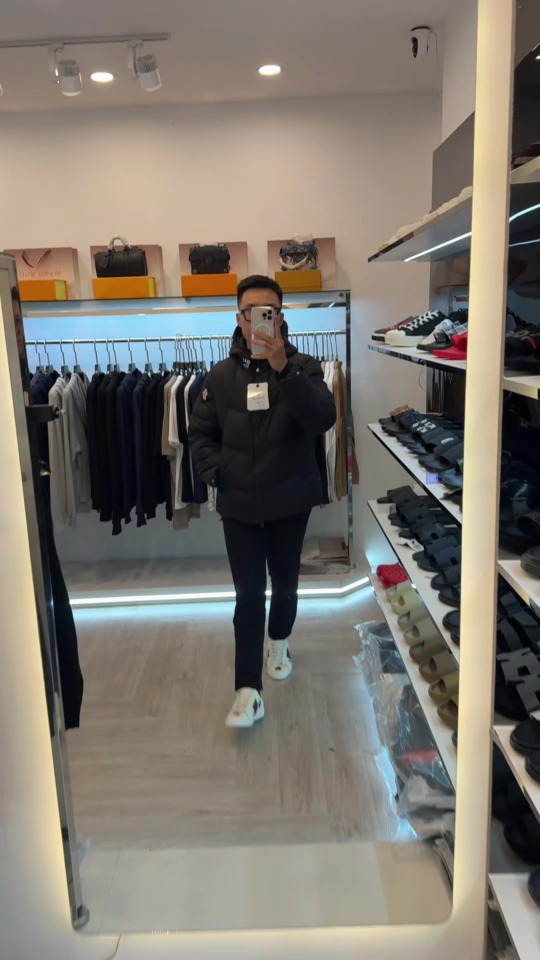 @MANH NGO