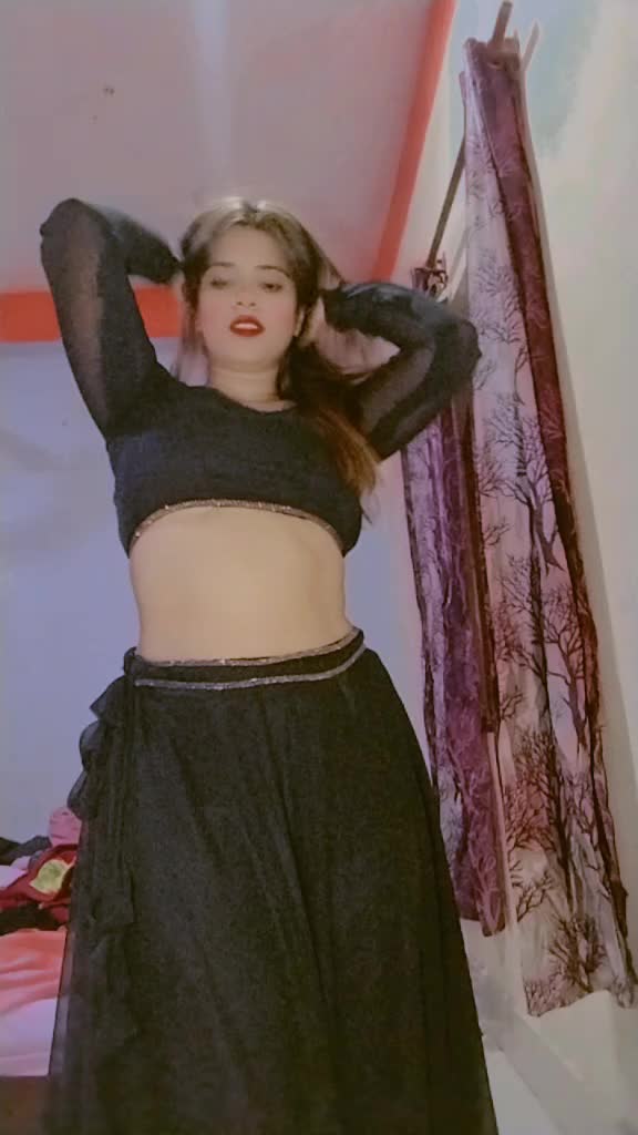 @Bhojpuri Queen 👑