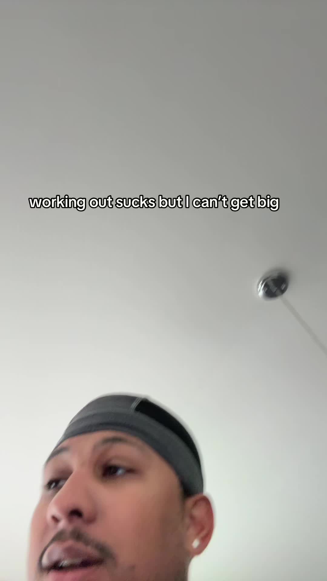 @thequis_