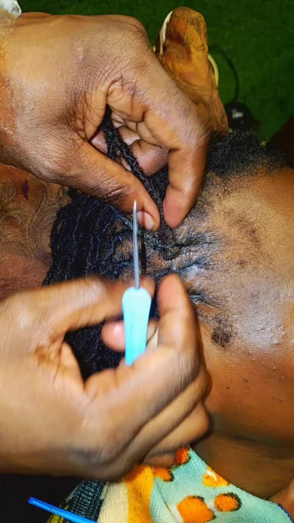 @Clintondreadlocks ug +256