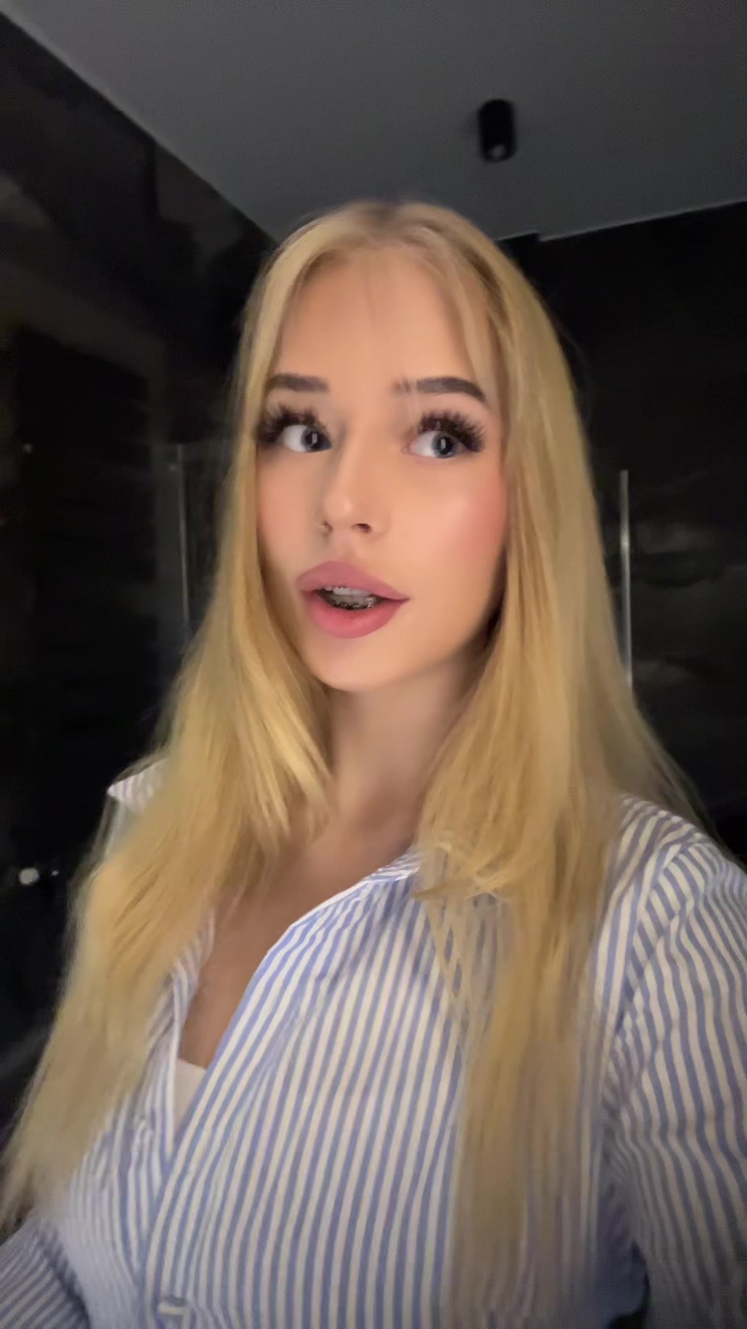 @𝒦
