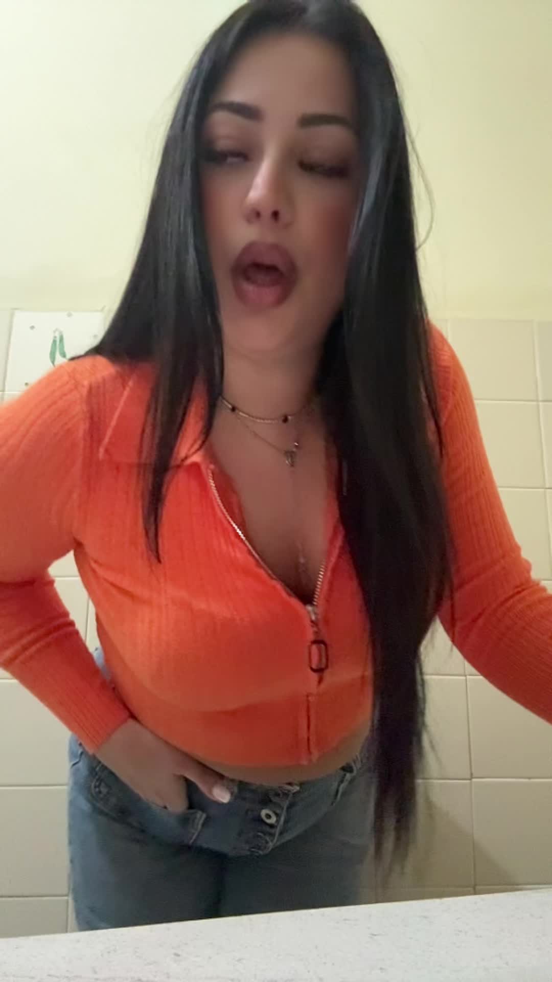 @Antonya_97