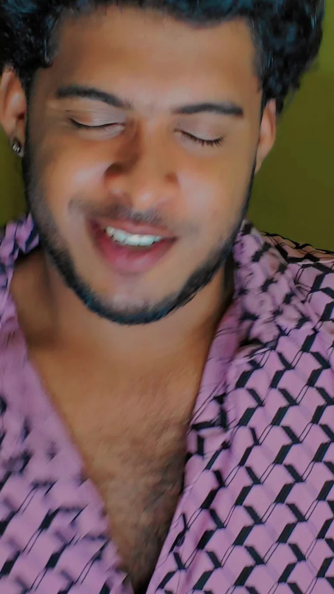 @Vinoch07