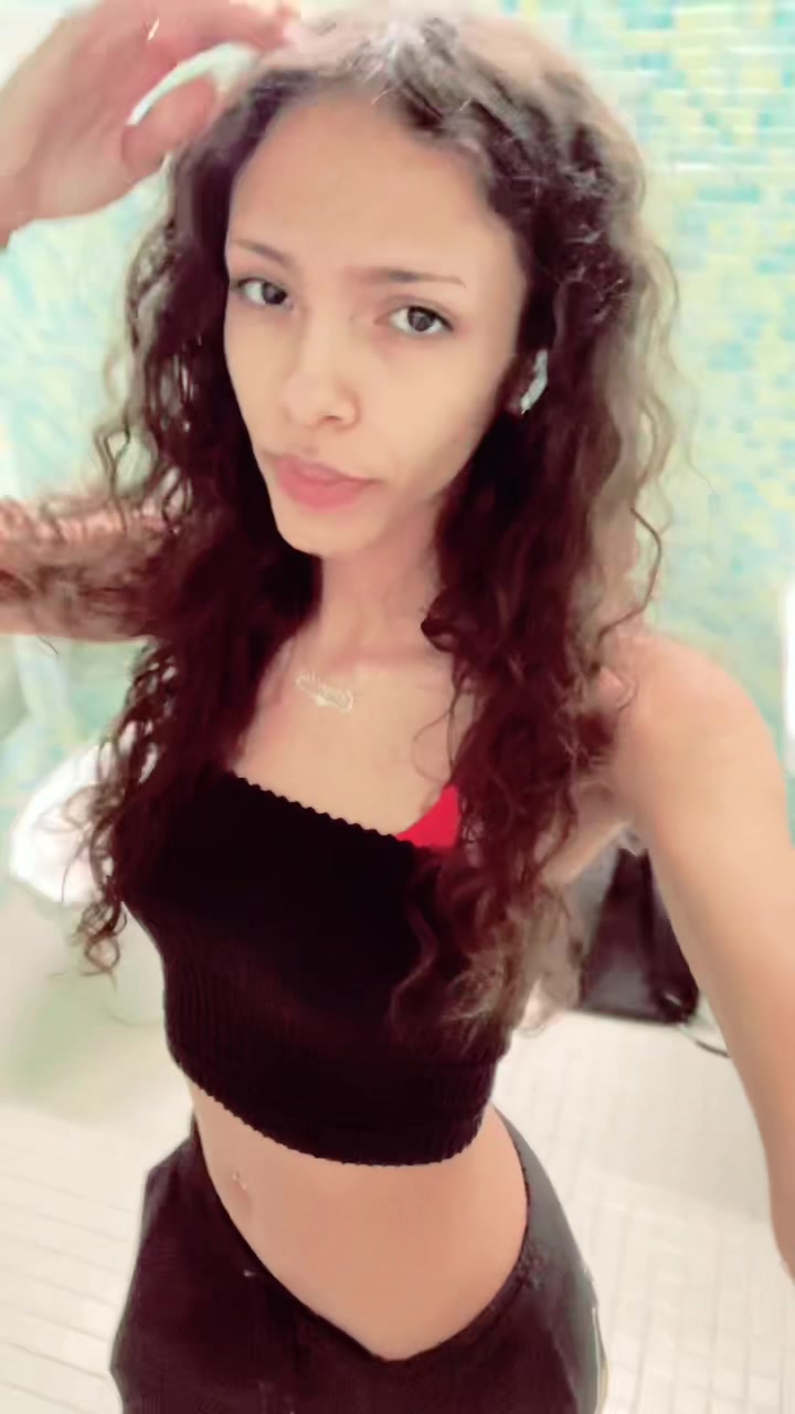 @corrynthia🫀