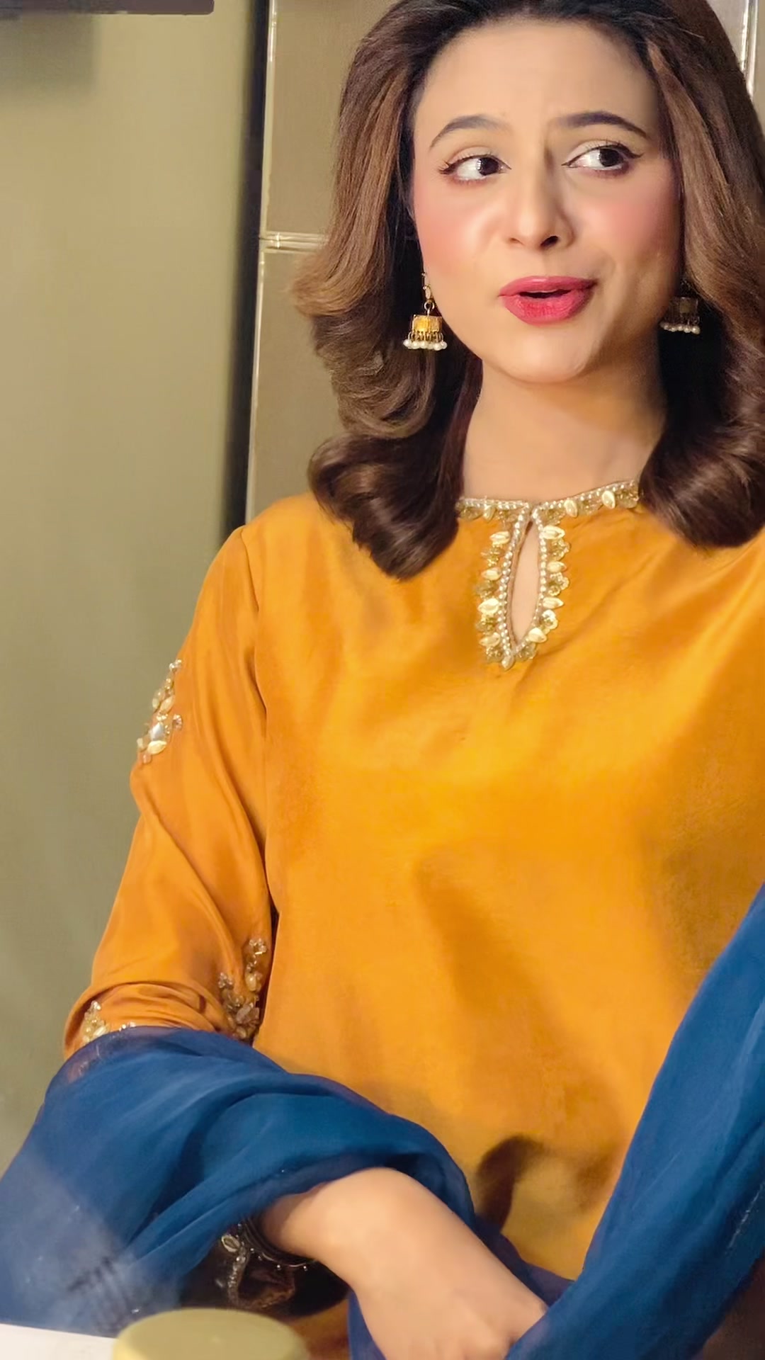 @👑【ماہم  زاہد】👑