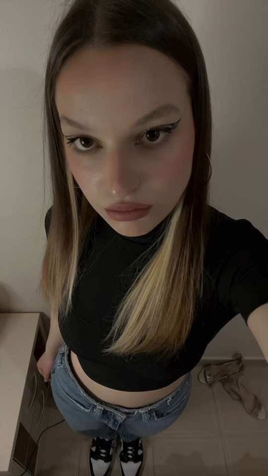 @🦂