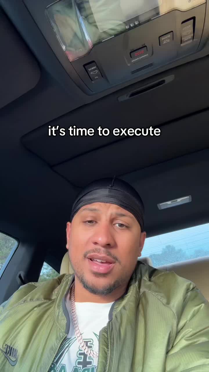 @thequis_