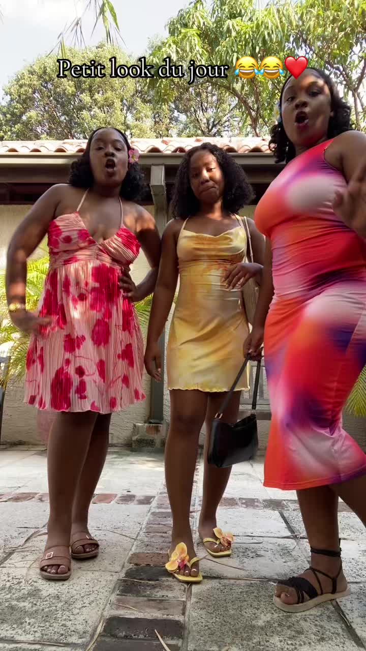 @Tai_sisters