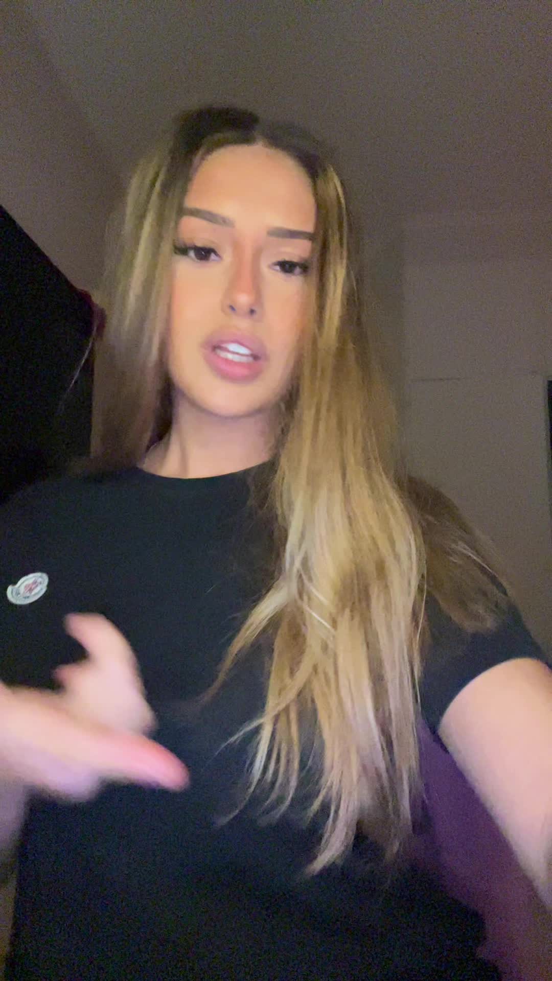 @🧞&zwj;♀️🥷🏽