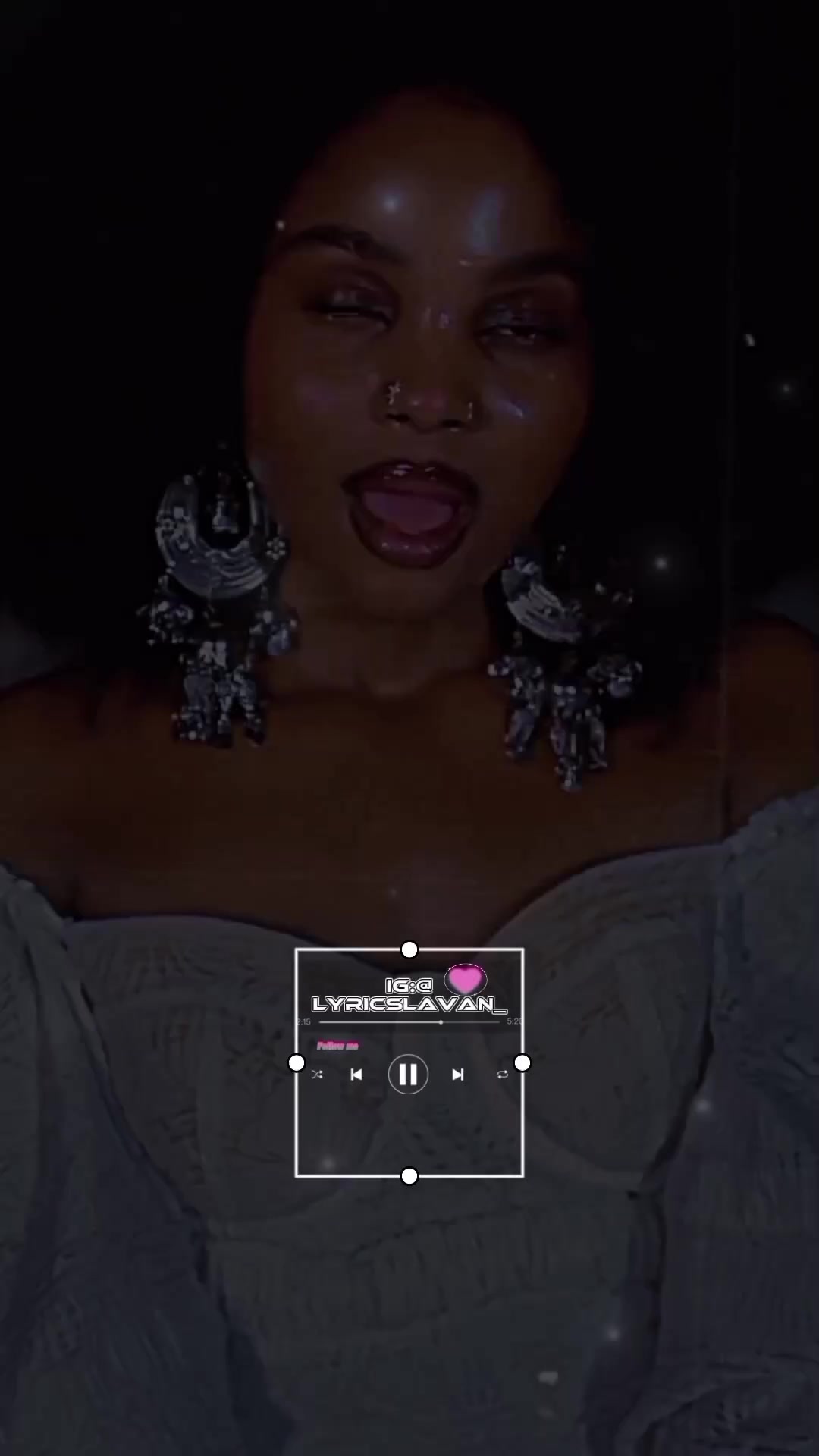 @𝐋𝐲𝐫𝐢𝐜𝐬-𝐋𝐚𝐯𝐚𝐧