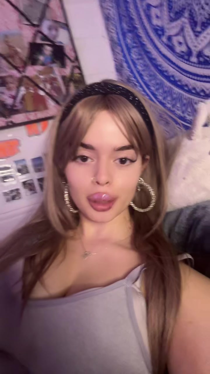 @selinahelene