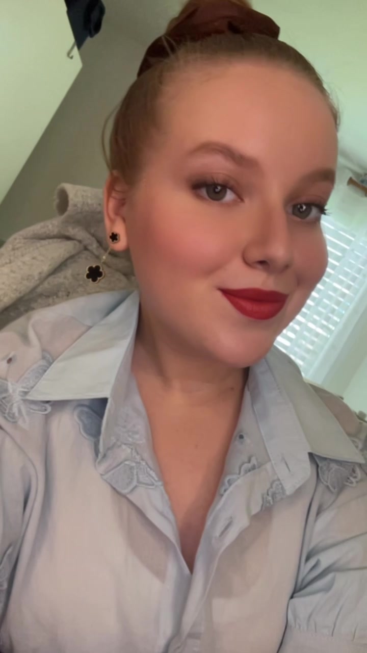 @𝒮𝒶𝓂𝓇𝒶 ❤︎︎