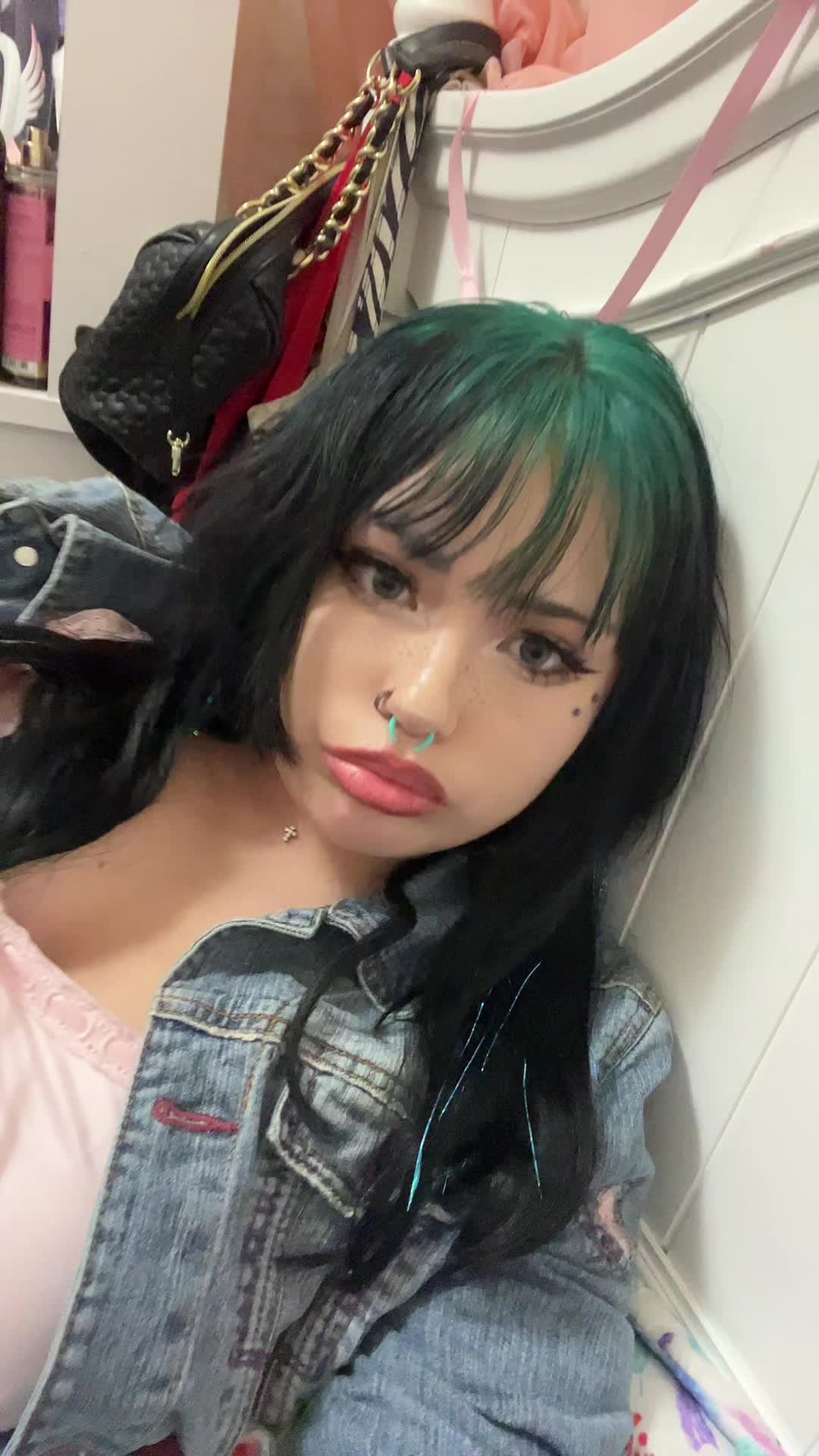 @lia!