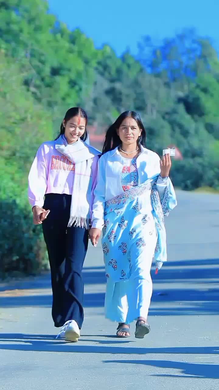 @Aaruuu😘🦋