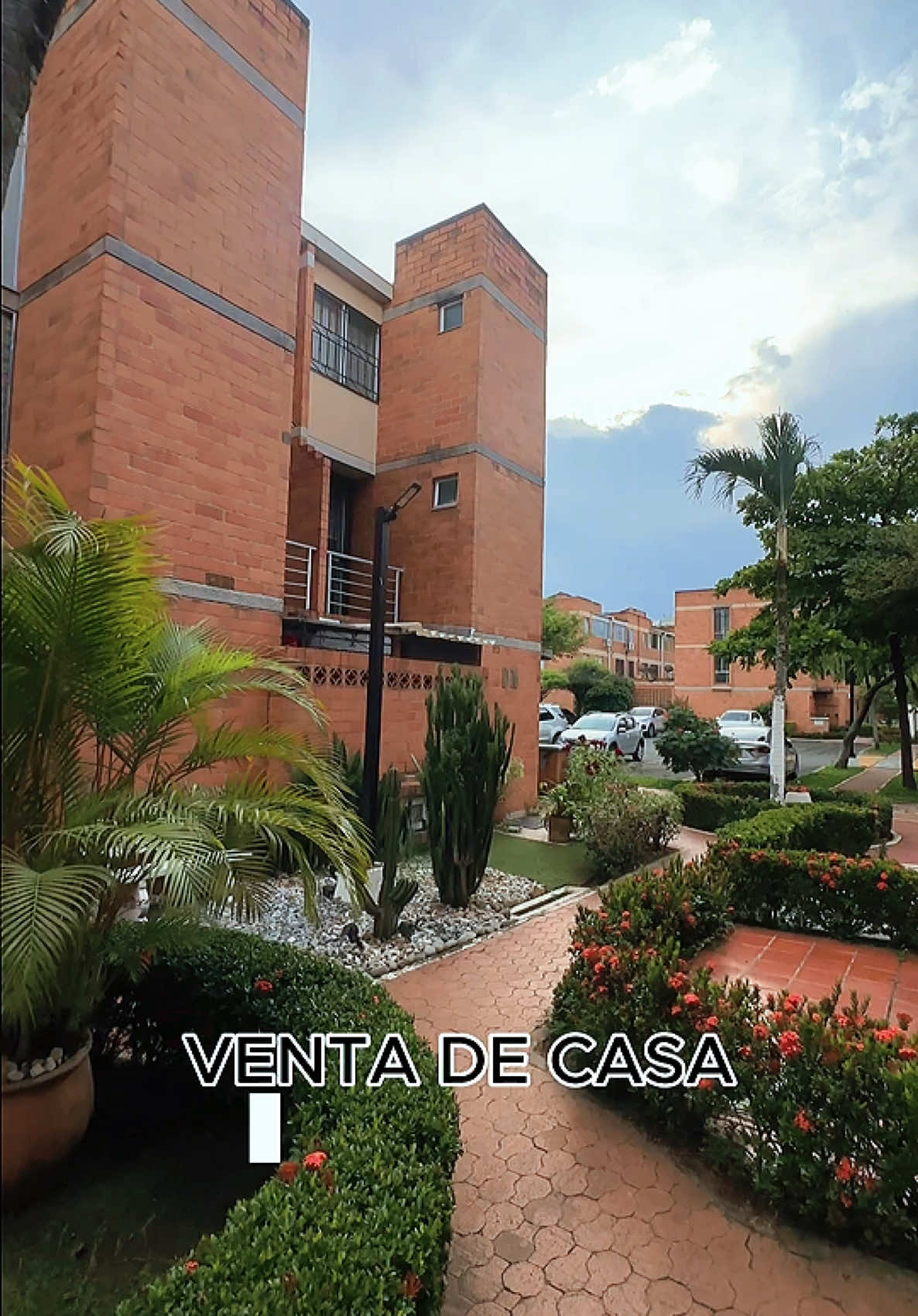 @Agente Inmobiliario