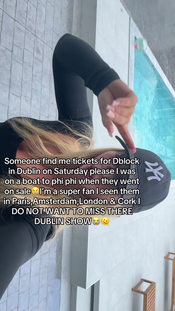 @chloehollyboyle