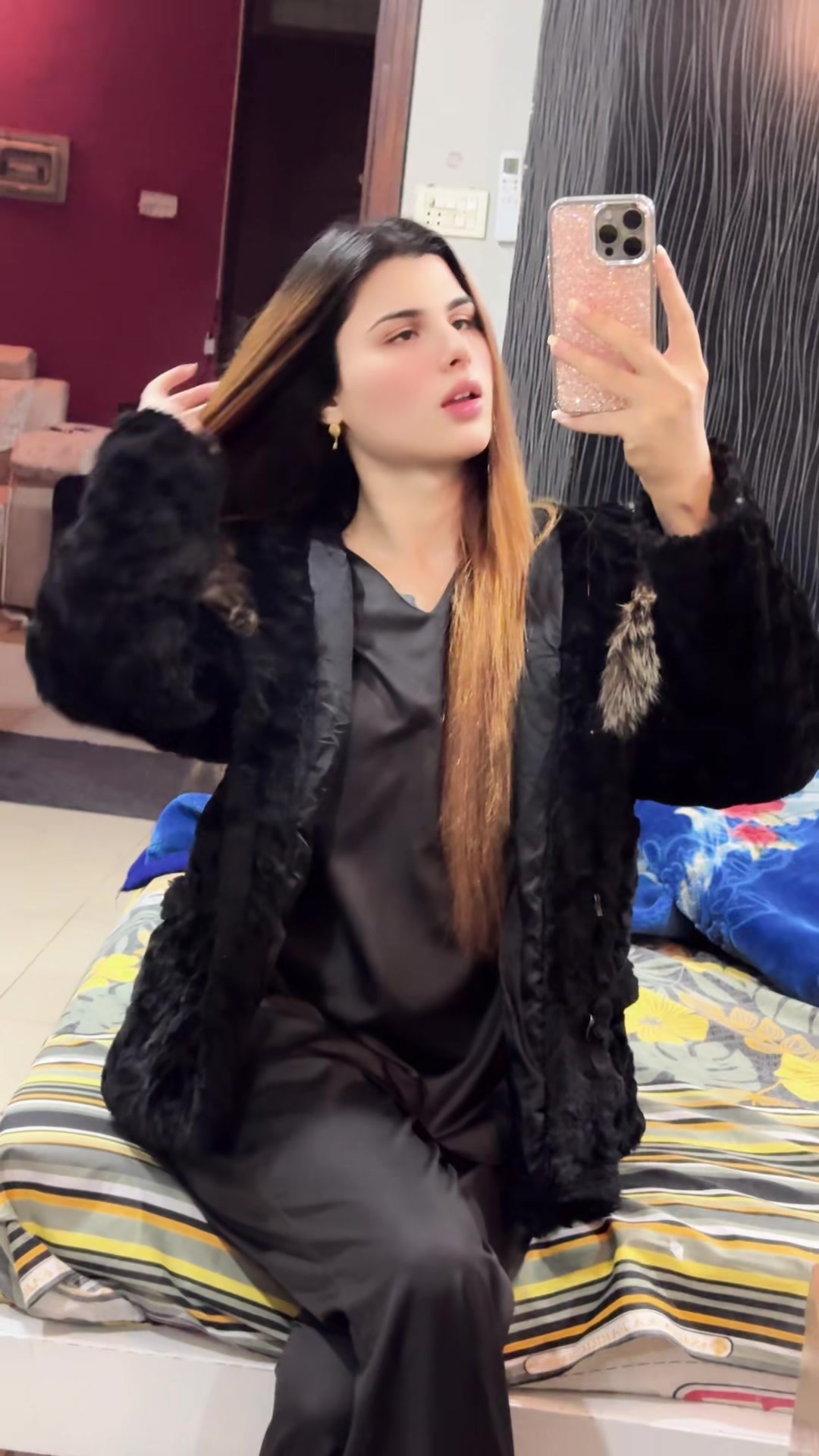 @MAHI 👑