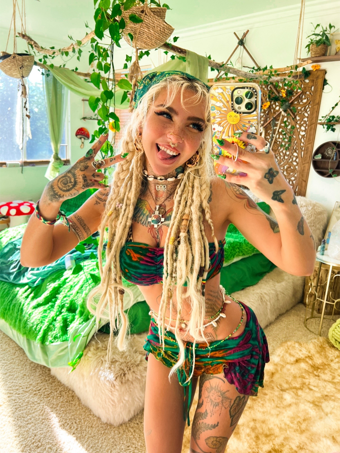 @🍄 shanin blake 🍄