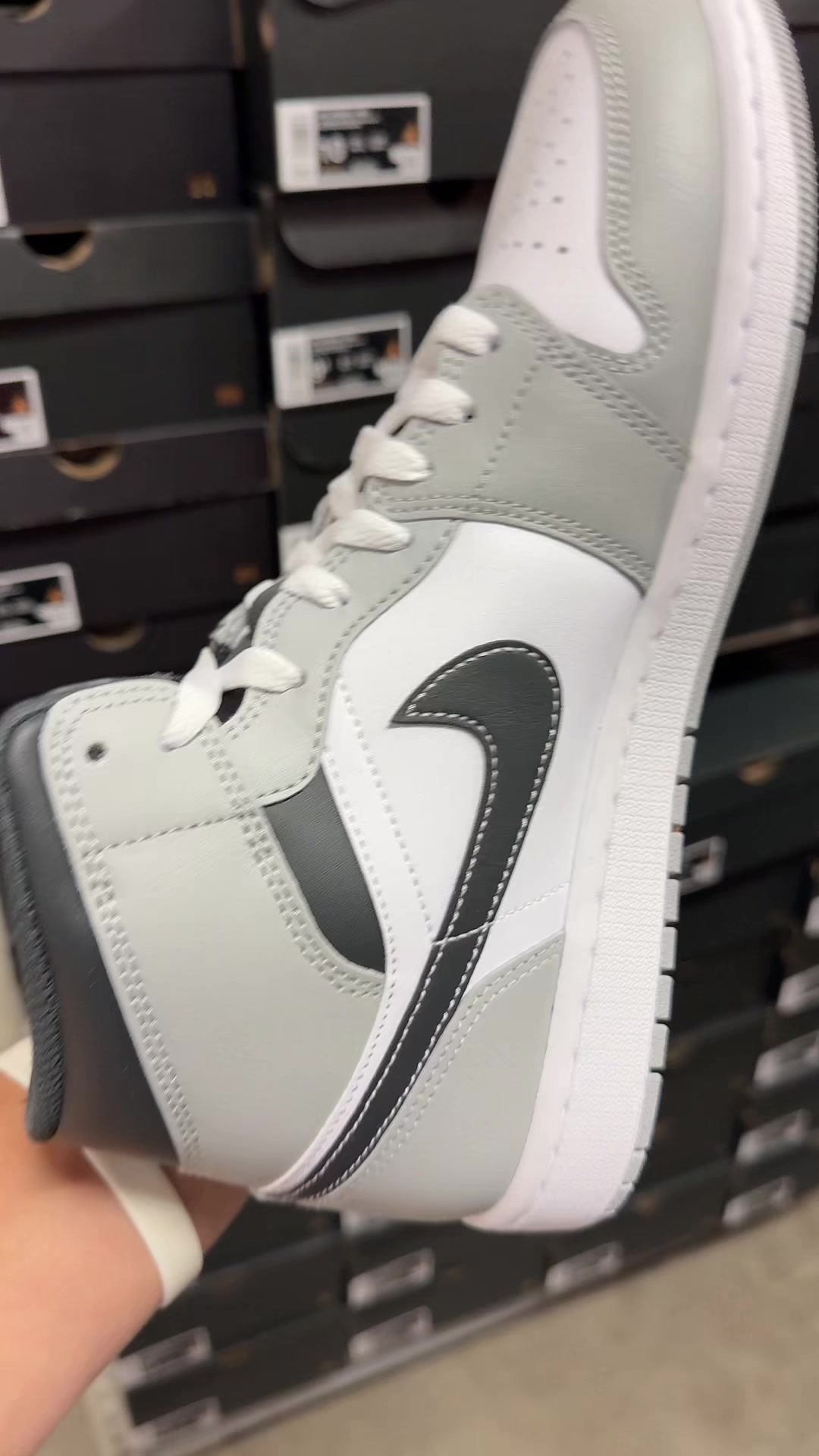 @VERIFIED SNEAKER DEALS
