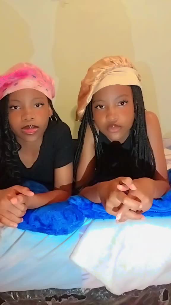 @Ashley&Alicia♡♡♡♡♡♡♡