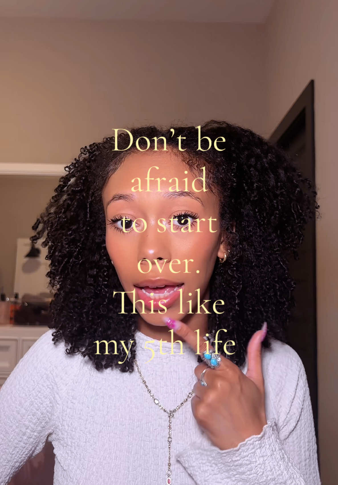 @AYSIA NICOLE
