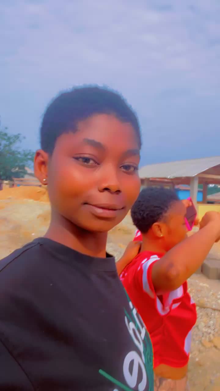 @☔️gal🦋lyk♻️Abena ⚡️shinny🍬