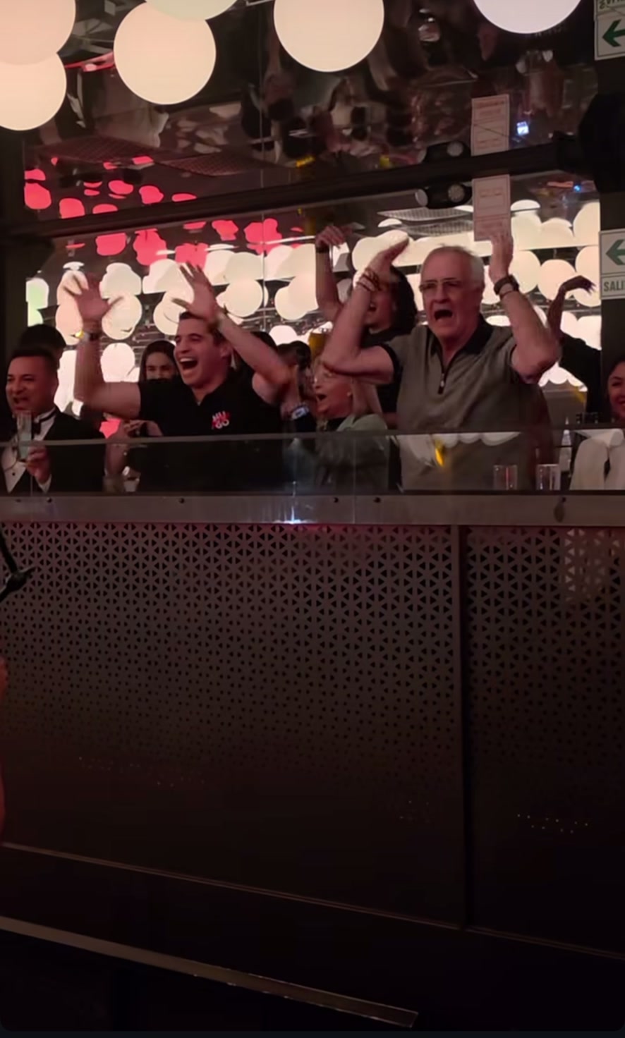 @MANICOMIO CREMA