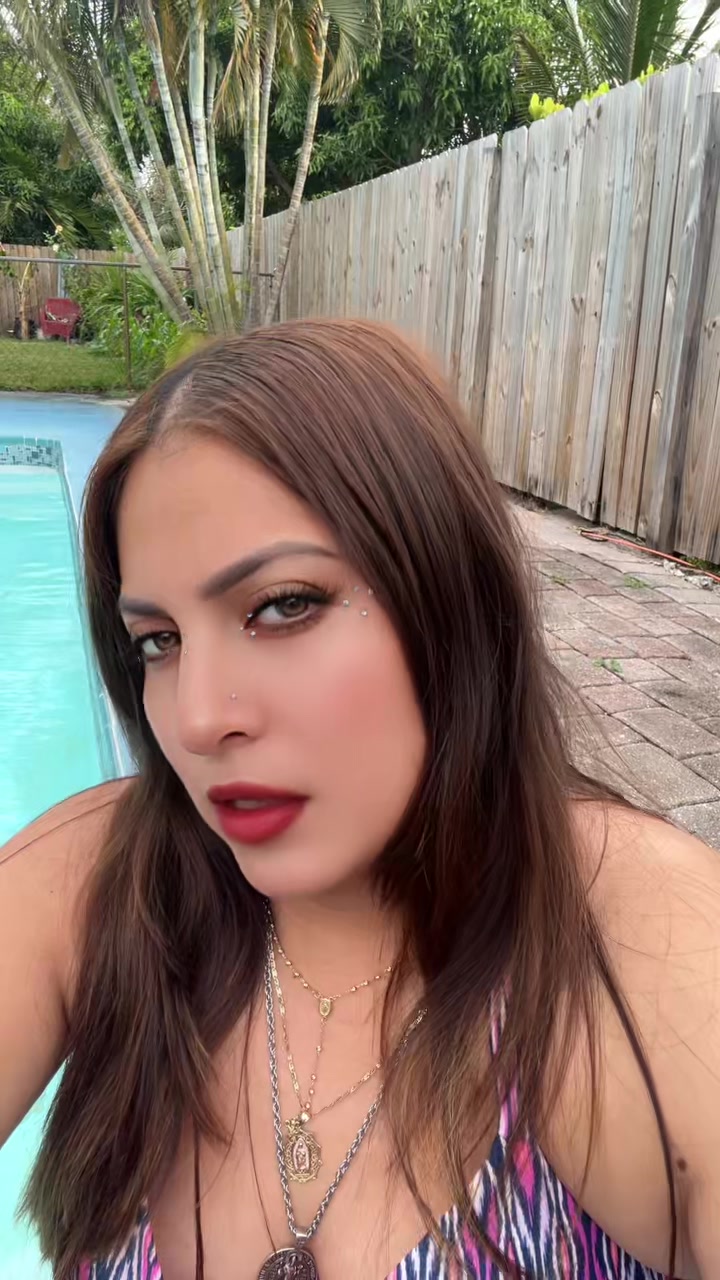 @frezitavazquez