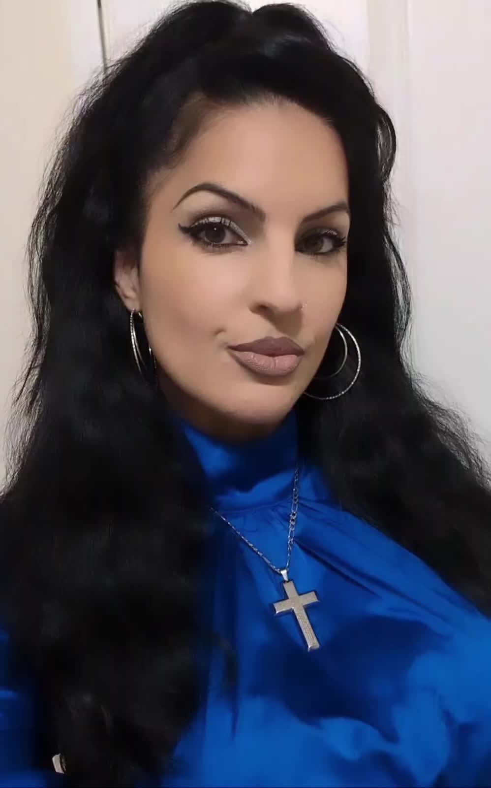 @LeilaLuna