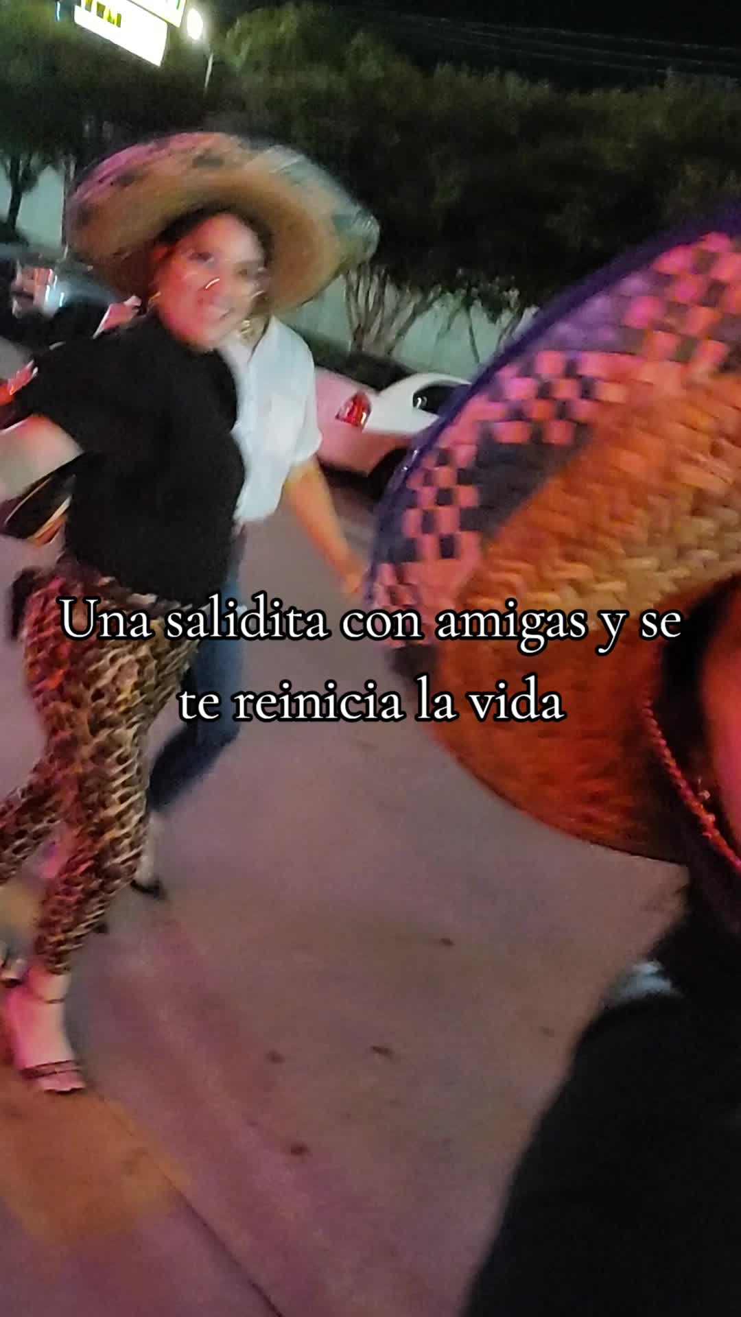 @TaniaMtz