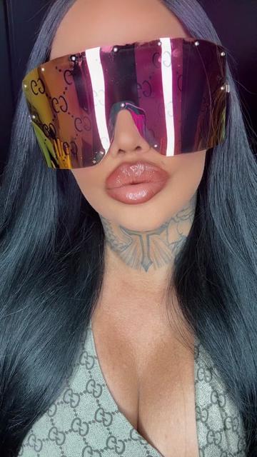 @Lala_laluna_official