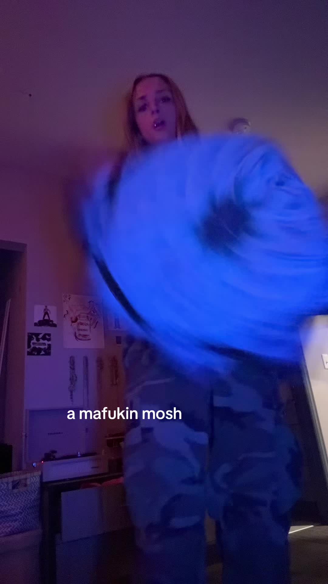 @M👀GY
