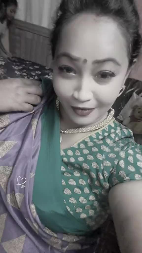 @Brinda_😗