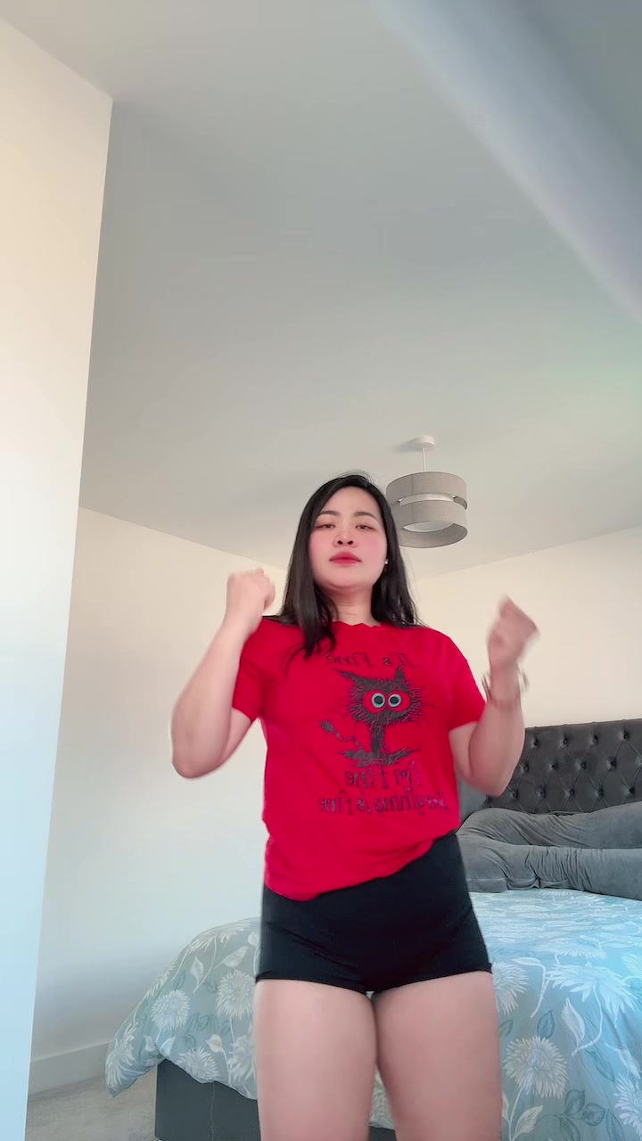 @제니이