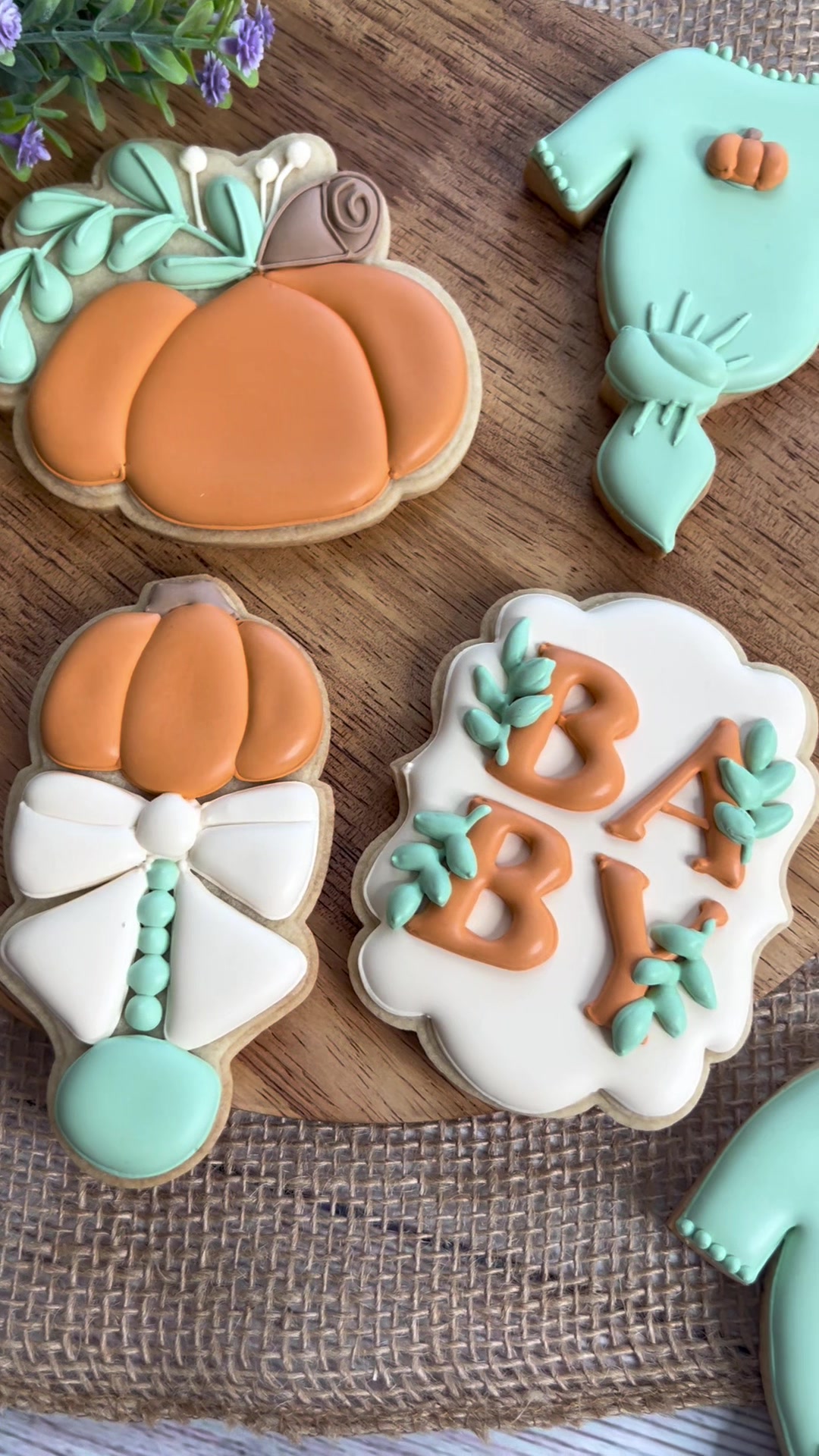 @sweetcrumbs.designs