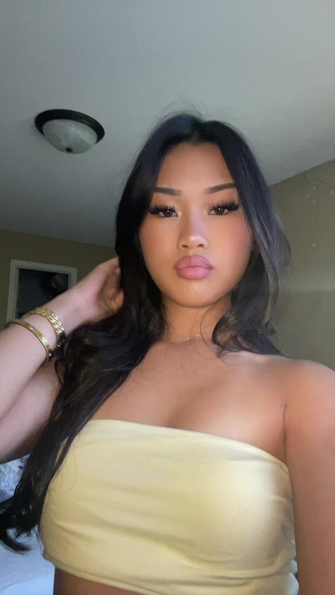 @￶