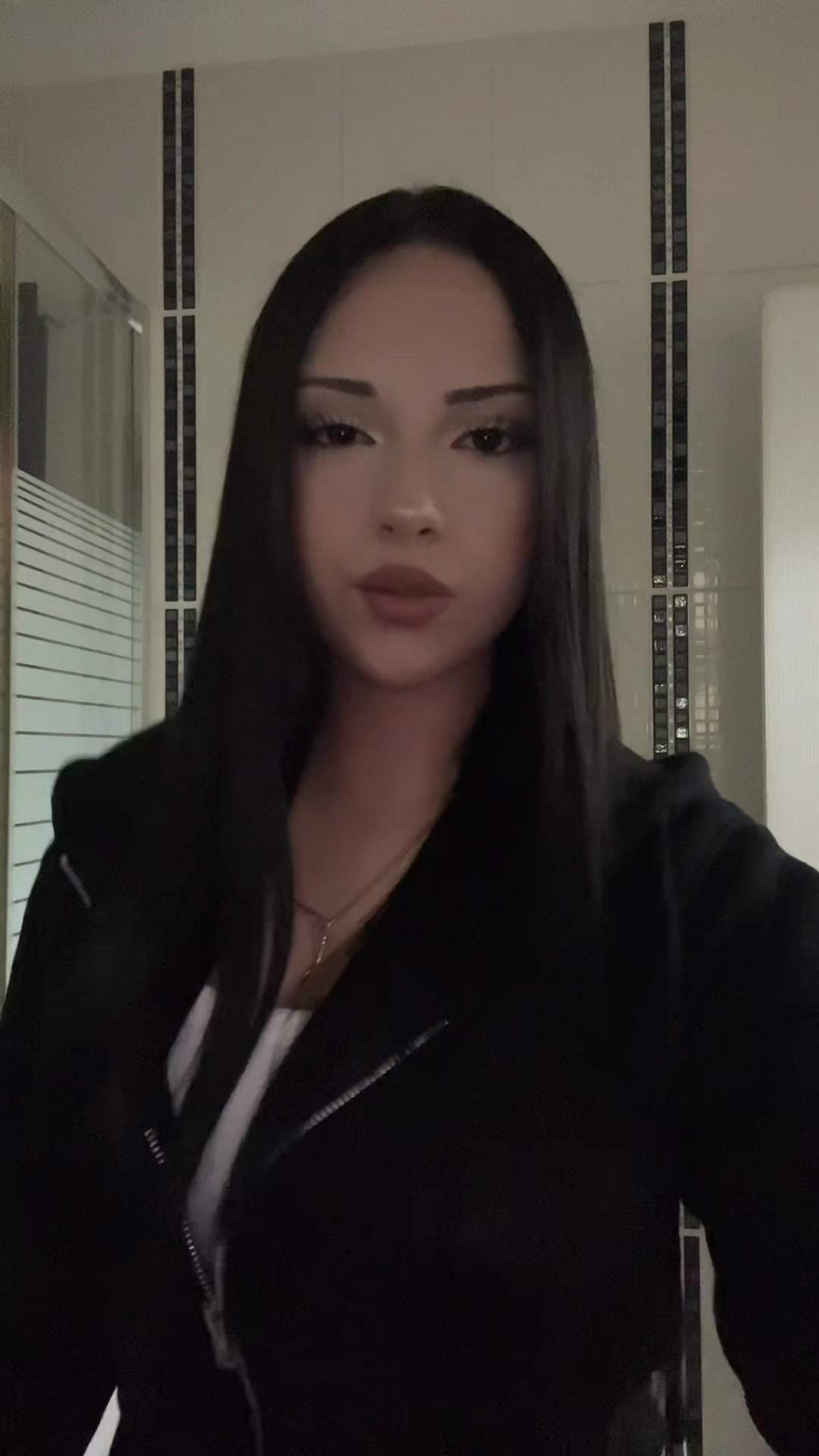 @𝑖𝑑𝑖𝑙🪩