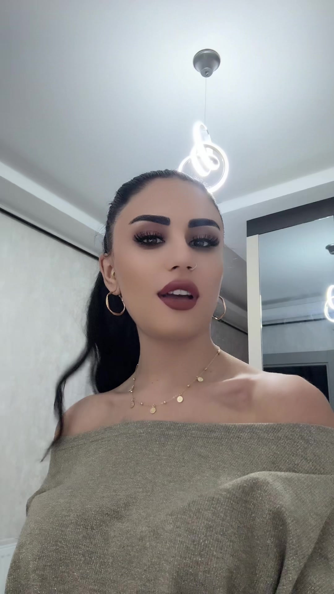 @𝐊𝐀𝐑𝐀 𝐊𝐈𝐙   𝟐