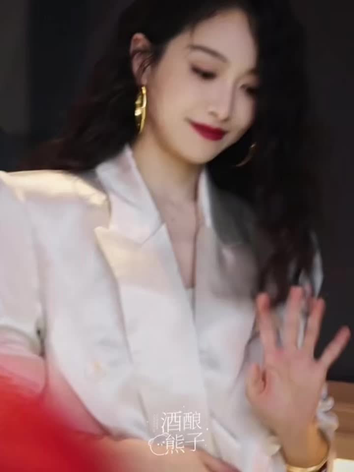 @🐰