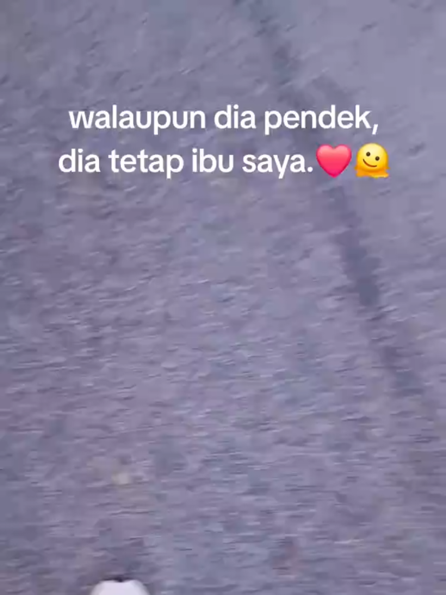 @Lara Iskandar