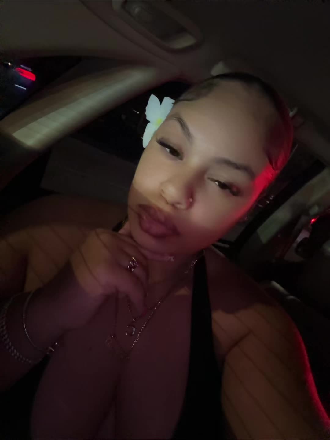 @vickyy🌸🎀🩷