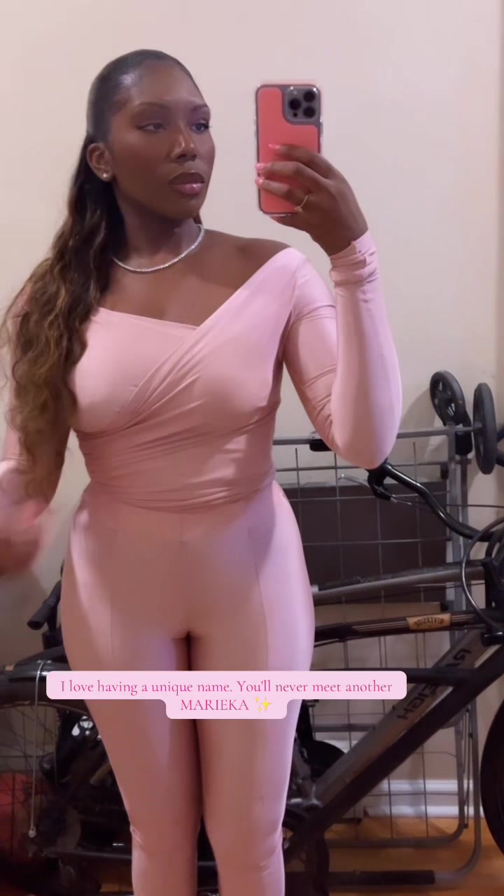 @PrettyDarkSkinMarie 🇯🇲