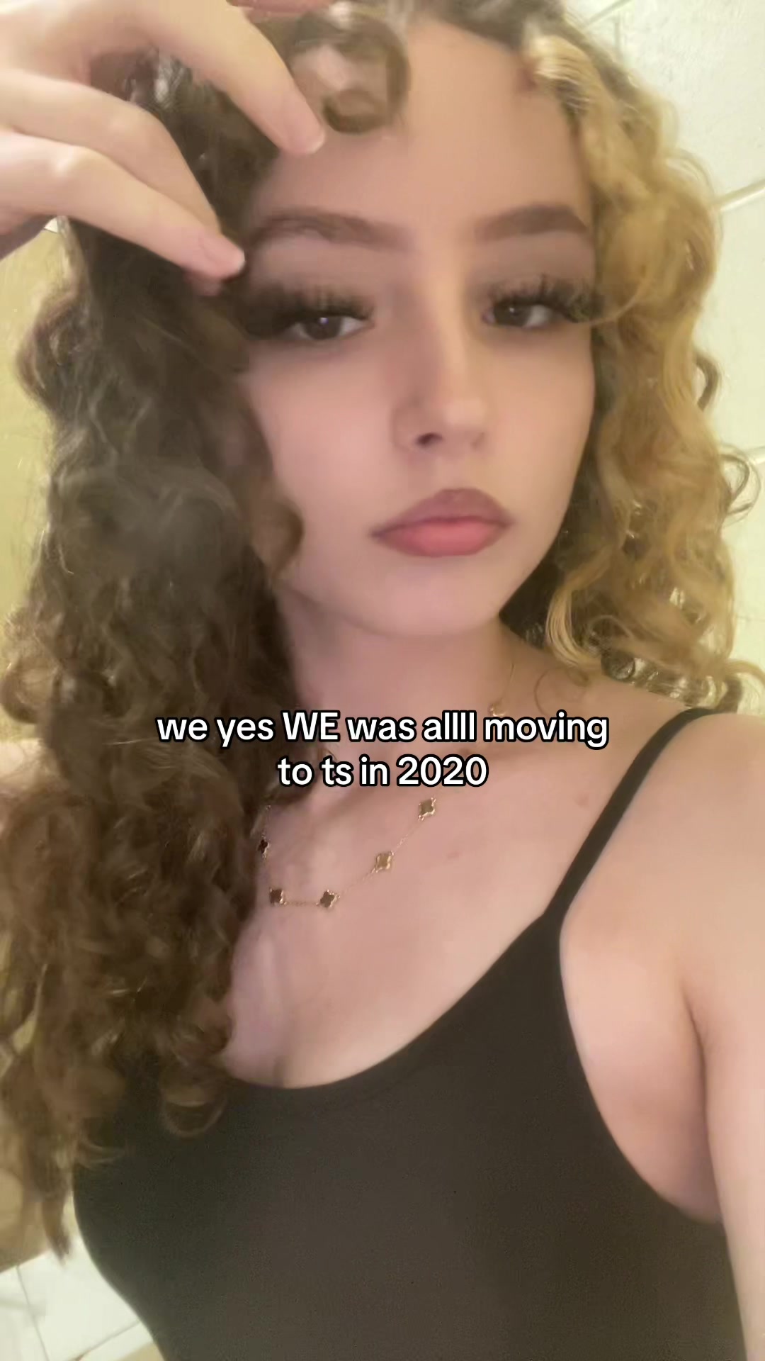 @Cruxlla